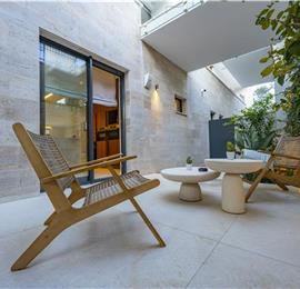 Selection of 5 bedroom seafront villas with heated pool on Ciovo near Trogir, sleeps 10